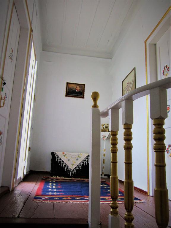 Ayvalik 1881 Pansiyon Exteriör bild